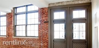 Building Photo - 275 Medford St