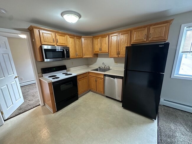 Building Photo - 49 Tappan St