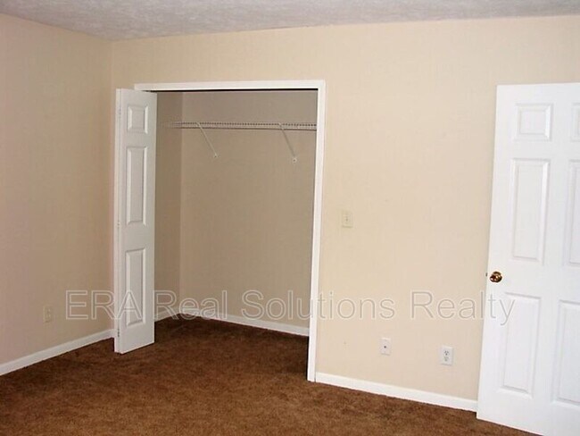 Foto del edificio - 743 S East St