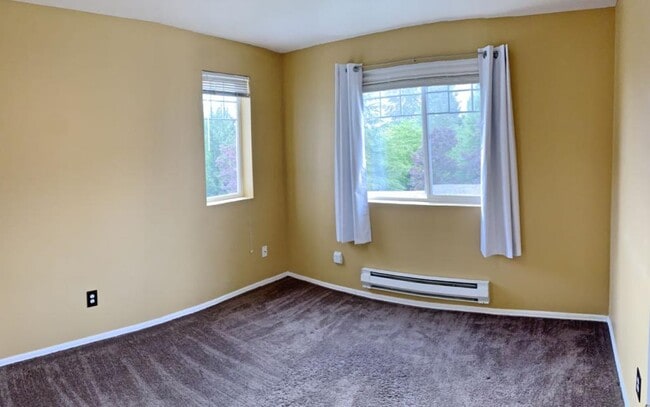 Foto del edificio - 18501 SE Newport Way