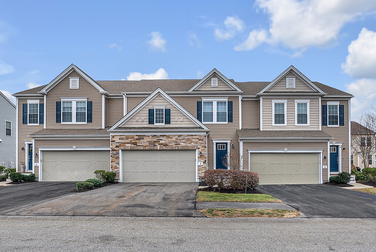 Primary Photo - 5 Chestnut Crk