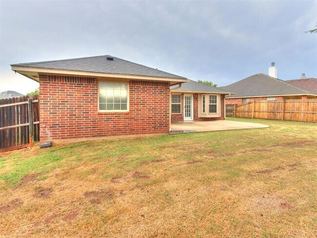 Building Photo - 21925 Homesteaders Rd
