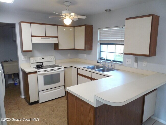 Foto del edificio - 345 Ocean View Ln