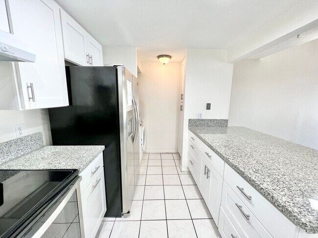 Foto del edificio - Recently Renovated 2B/1BA Condo in La Mesa...