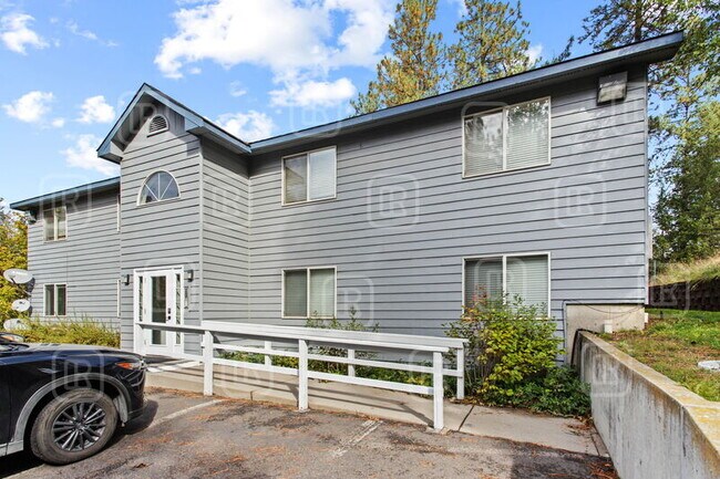 Foto del edificio - 1325 W Qualchan Dr