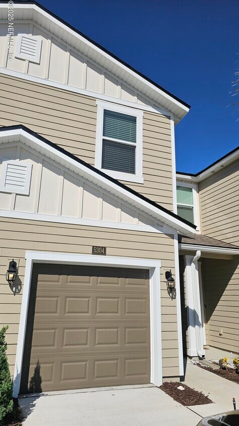 Foto principal - 5304 Britton Ln
