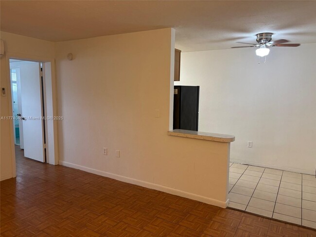 Building Photo - 6780 SW 44th St