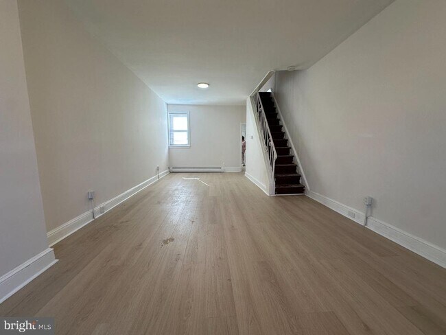 Foto del edificio - 3265 Edgemont St