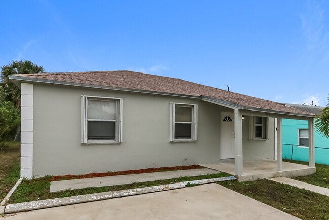 Building Photo - 849 W 5th St