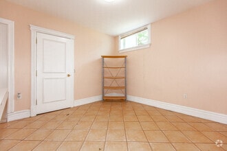 Building Photo - 148 Coppard Ave