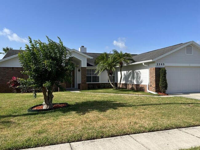 Building Photo - 2949 Eagle Lake Dr