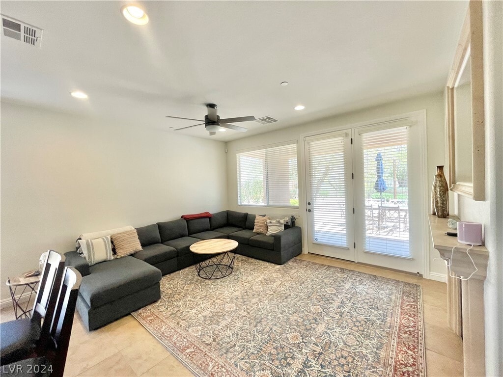 Foto del edificio - 1091 Casa Palermo Cir