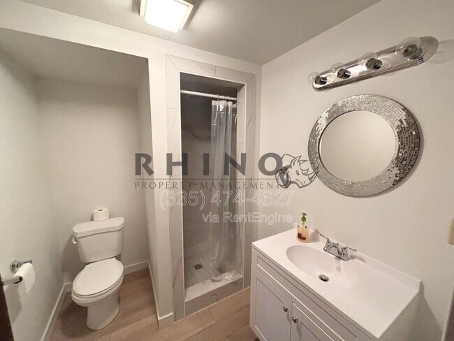 Foto del edificio - 825 W Arapahoe Ave