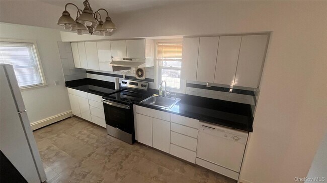 Foto del edificio - 75A Muncy Ave