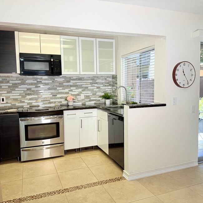 Building Photo - 7980 Mission Center Ct