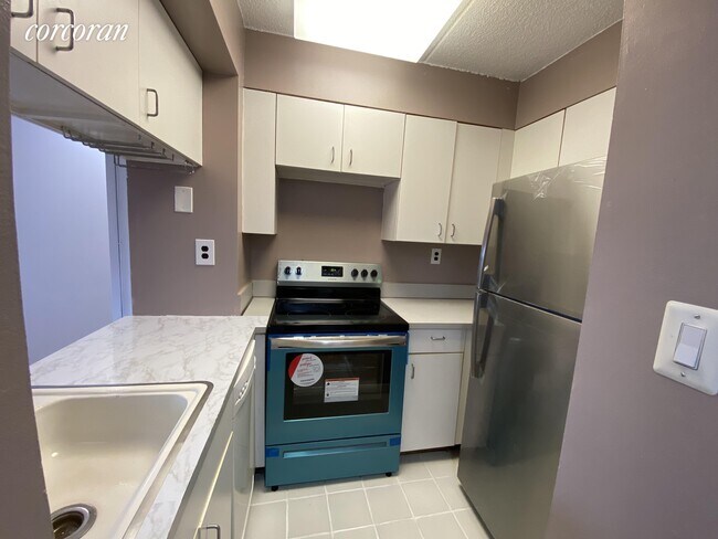 Foto del edificio - 47-35 41st St