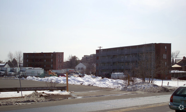 Building Photo - Lyman Street Apartments