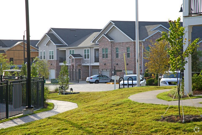 Foto del edificio - Arbor Trace at Canopy