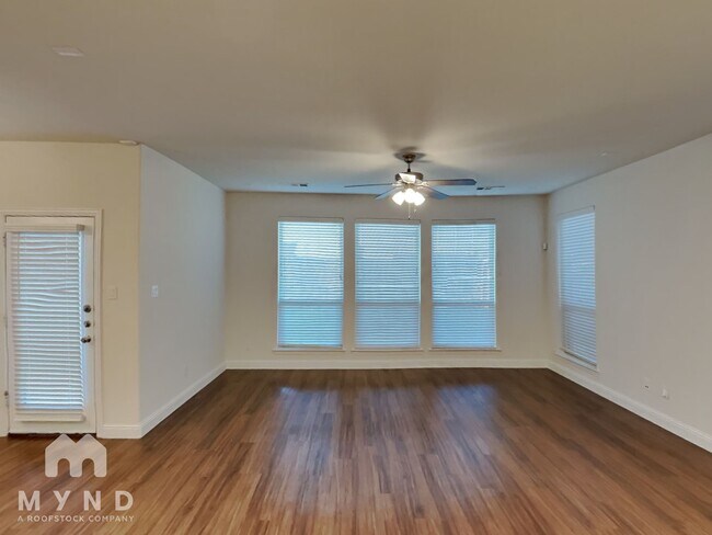 Building Photo - 3105 Damsel Sauvage Ln