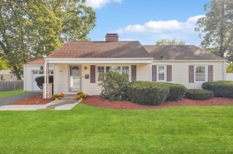 Building Photo - 257 Winton St