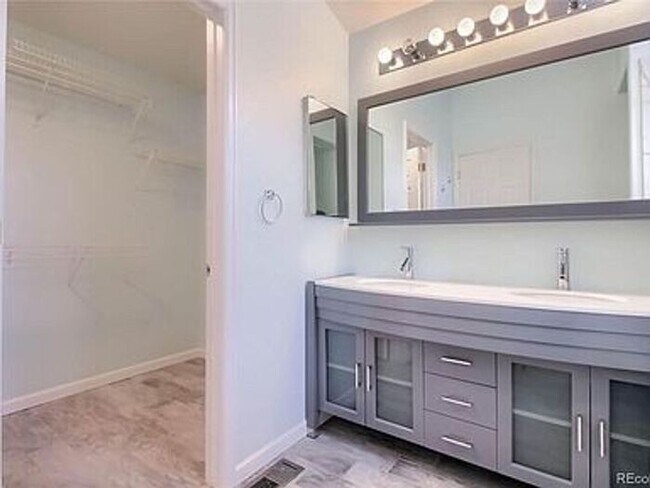 Foto del edificio - Highlands Ranch 3 Bed 3 Bath