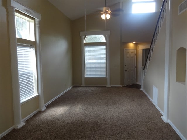Building Photo - 325 Willow Green Dr