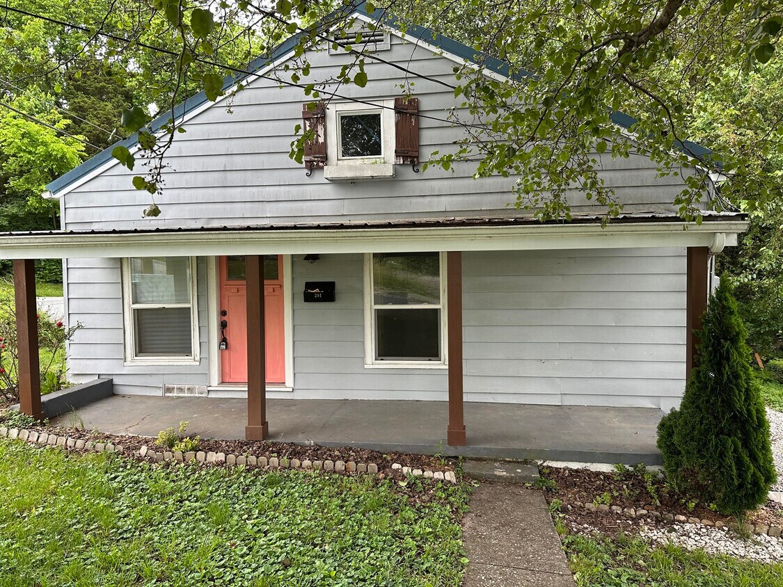 Primary Photo - 201 Maryland Ave