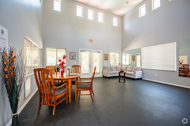 casa club - Oak Chase Apartments