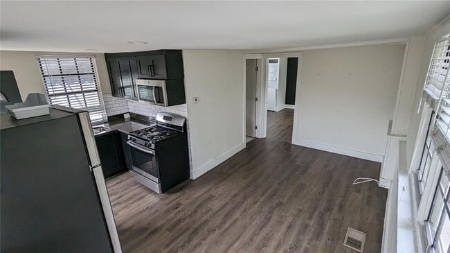 Foto del edificio - 713 1/2 S Rome Ave