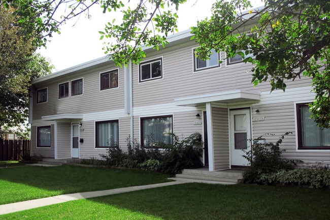 Building Photo - Lauderdale Manor Townhomes