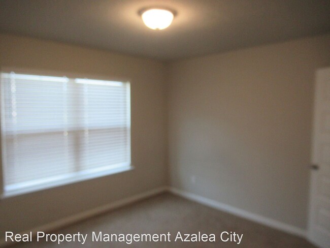 Building Photo - 3 br, 2 bath House - 8096 Colleton Dr N