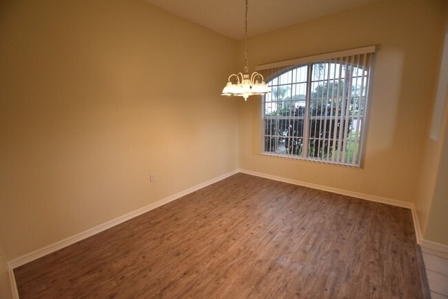 Building Photo - 518 Herring Gull Ct