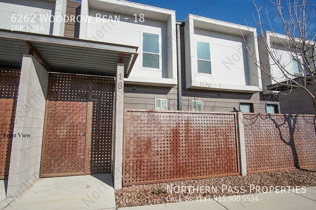 Building Photo - 2 BDR Townhome Near Parkland MS!