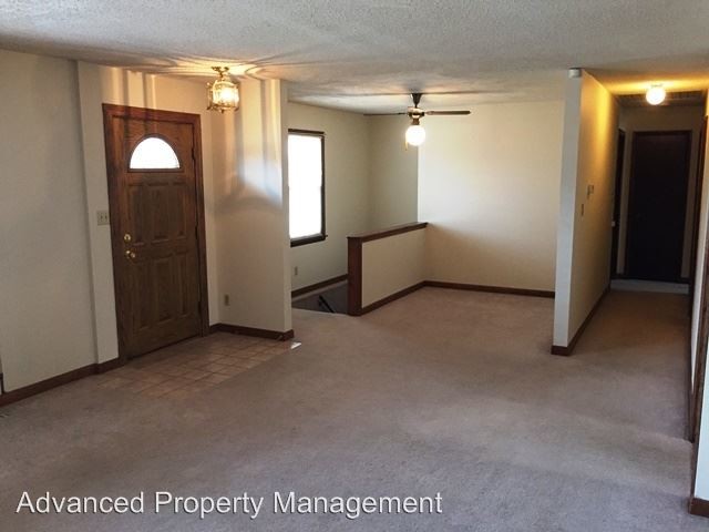 Foto del edificio - 3 br, 2.5 bath House - 3213 Gary Ave.