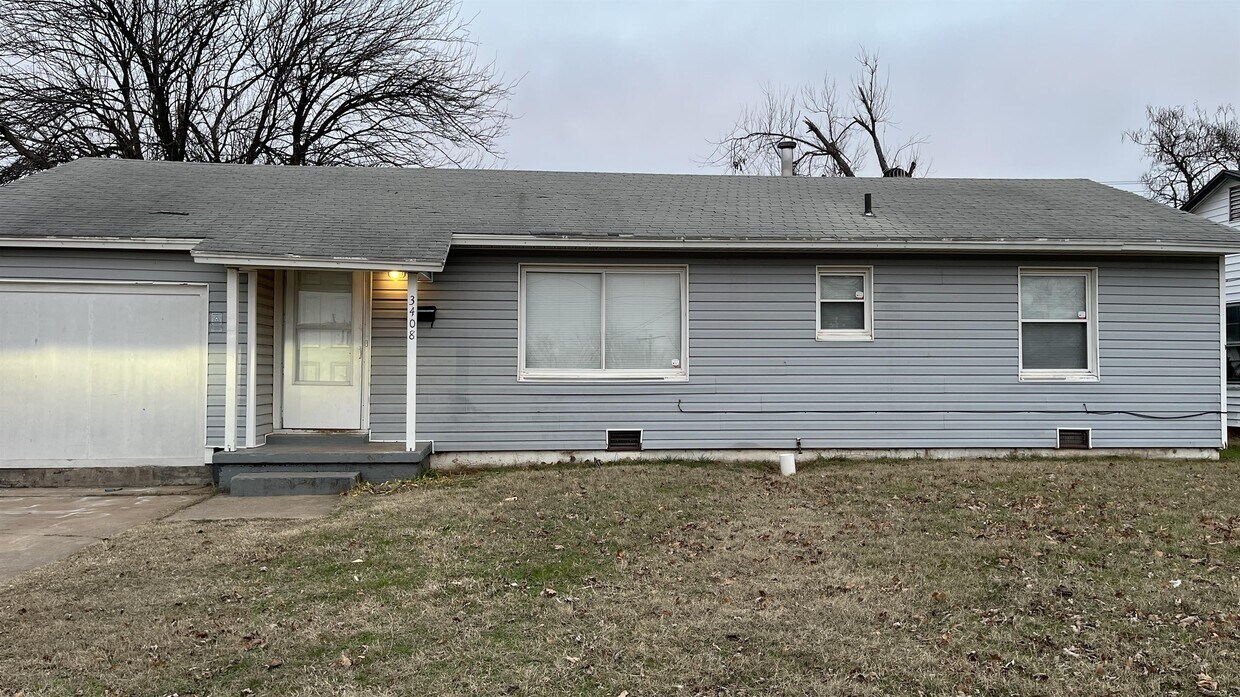 Foto principal - 3408 Woodside Dr