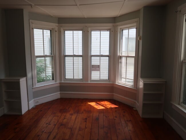 Building Photo - 456 Franklin St