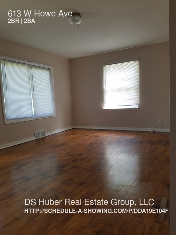 Foto del edificio - 613 W Howe Ave