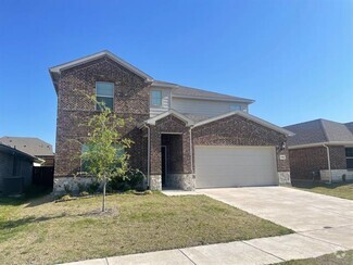 Building Photo - 2640 Oneida Ln