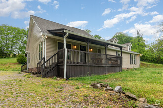 Building Photo - 1562 Mooresville Pike