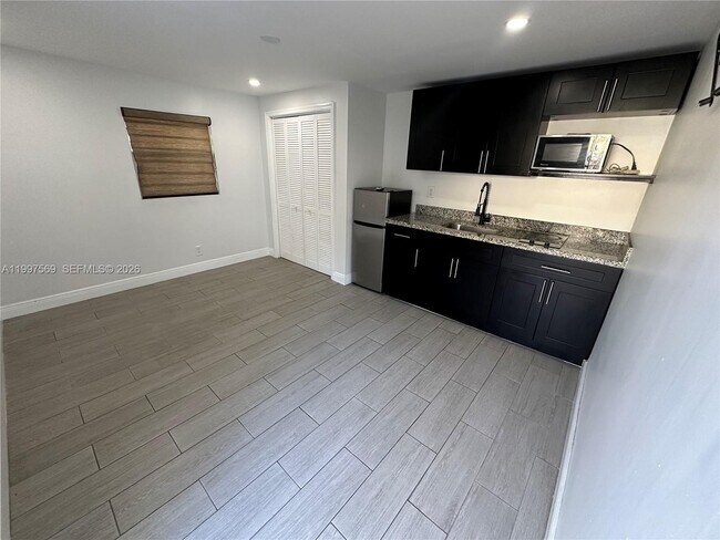 Foto del edificio - 214 S 57th Ave