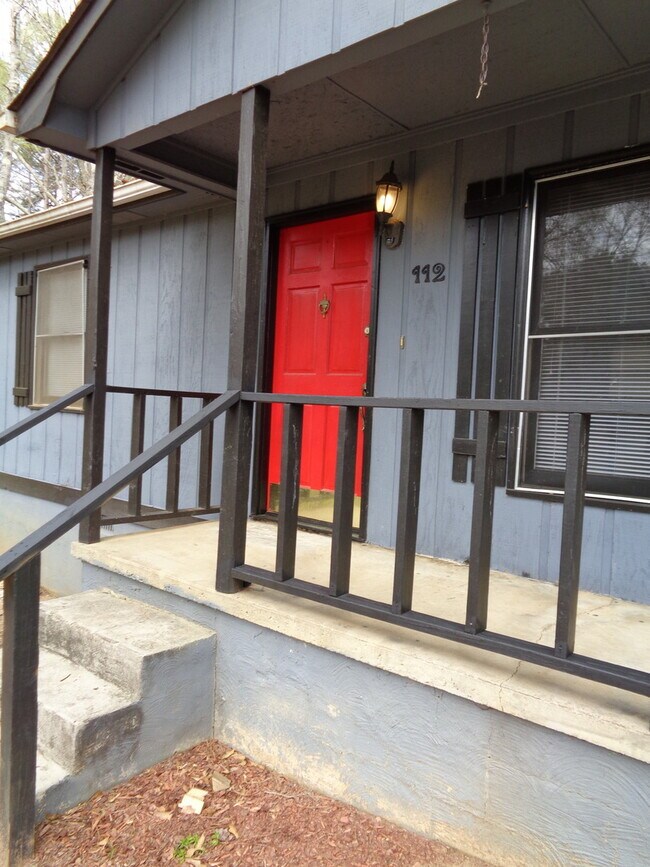 Foto del edificio - Great location and Schools