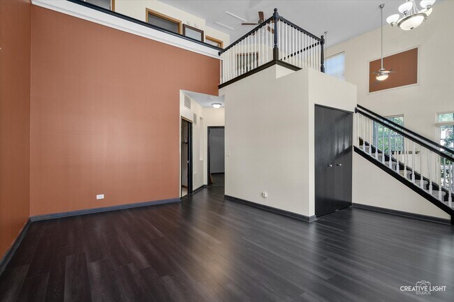 Foto del edificio - 230 St James Pkwy