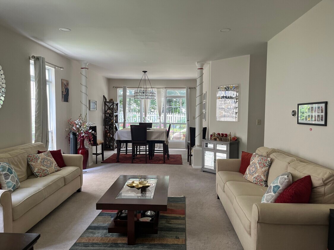Foto principal - 113 Marion Dr