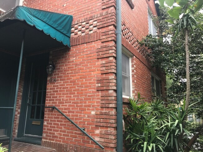 Building Photo - 1214 Bartlett #15