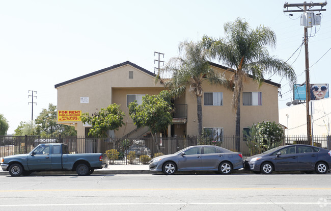 Building - 12036 Saticoy St