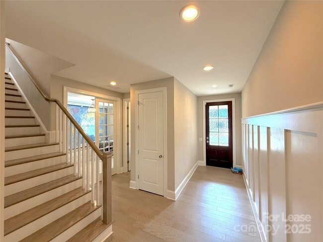 Building Photo - 3066 Belden Dr