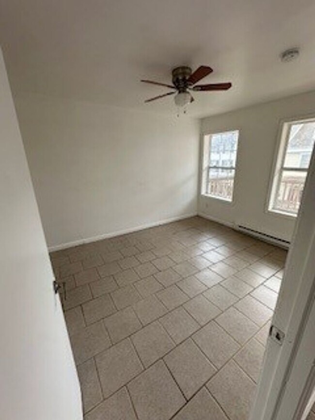 Foto del edificio - 18 Water St