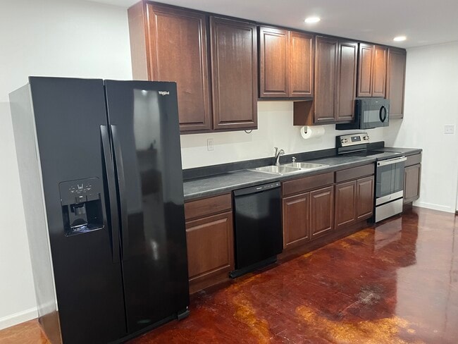 Building Photo - 410 Brelands Overlook Dr