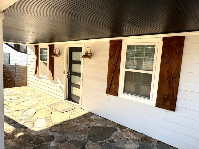 Building Photo - 252 Tiger Flowers Cir NW