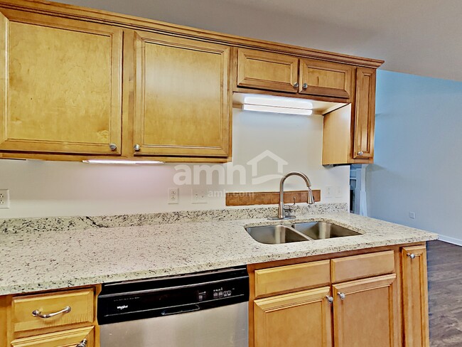 Building Photo - 2627 Mission Ridge Dr